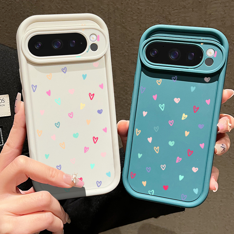 Funda blanda colorida de coraz - Google Pixel 9 reseña y precio